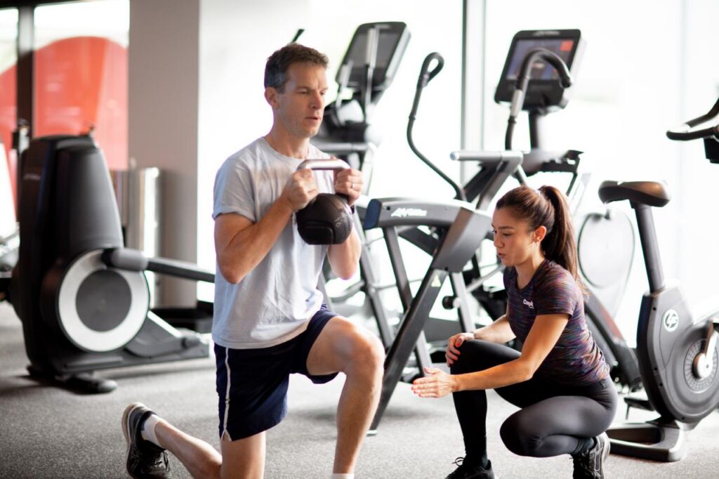 Fat loss workout plan for men at gym